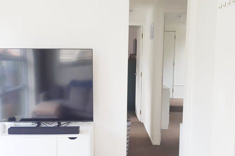 Photo of property in 7 Merville Avenue, Te Atatu South, Auckland, 0610