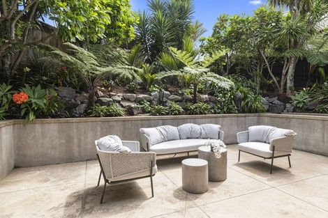 Photo of property in 20 Seabreeze Road, Narrow Neck, Auckland, 0624