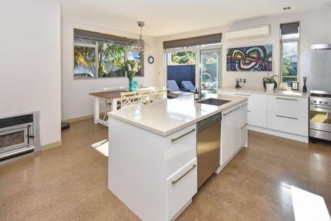 Photo of property in 12 Tuakura Way, The Gardens, Auckland, 2105