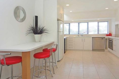 Photo of property in 80 Beacon Hill Road, Strathmore Park, Wellington, 6022