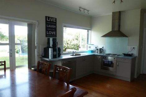 Photo of property in 47 Russell Road, Manurewa, Auckland, 2102
