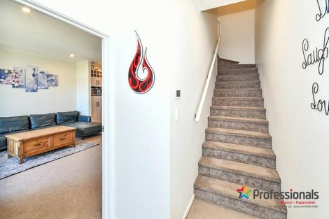 Photo of property in 4 Fermi Lane, Papakura, 2110