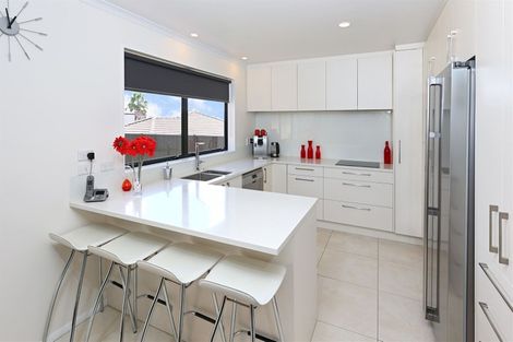 Photo of property in 3 Amesbury Rise, Henderson, Auckland, 0612