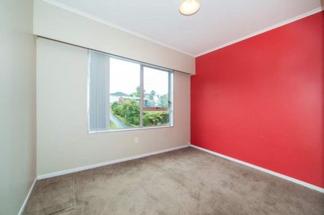 Photo of property in 33 Sunnynook Road, Forrest Hill, Auckland, 0620