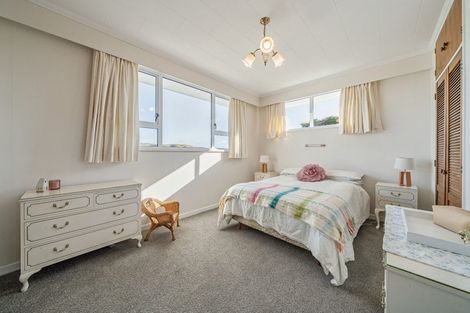 Photo of property in 101 Pope Street, Camborne, Porirua, 5026