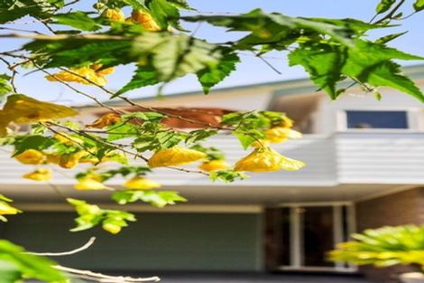 Photo of property in 1/28 Beulah Avenue, Rothesay Bay, Auckland, 0630