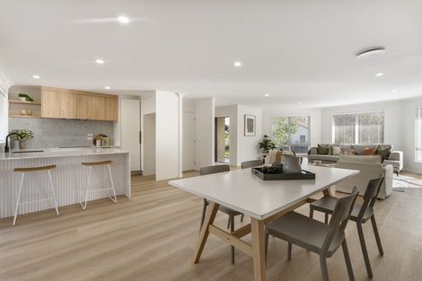 Photo of property in 5 Kasia Close, Massey, Auckland, 0614