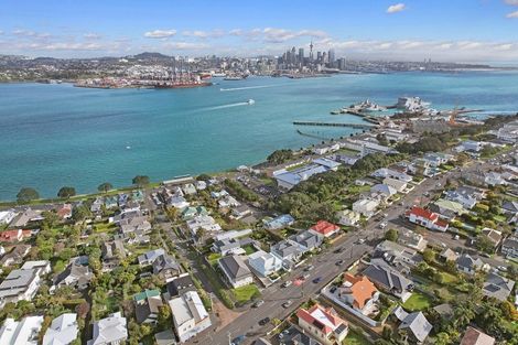 Photo of property in 37 Calliope Road, Devonport, Auckland, 0624
