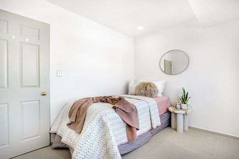 Photo of property in 221a Ngatai Road, Otumoetai, Tauranga, 3110