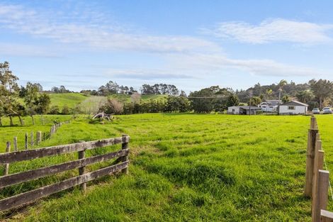 Photo of property in 14 Te Arai Point Road, Te Arai, Wellsford, 0975