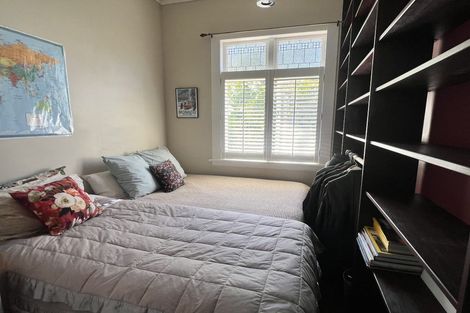 Photo of property in 15 Kerr Street, Devonport, Auckland, 0624