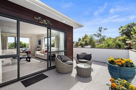 Photo of property in 2/29 Stanley Avenue, Milford, Auckland, 0620