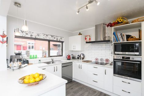 Photo of property in 166b Fitzherbert Avenue, West End, Palmerston North, 4410