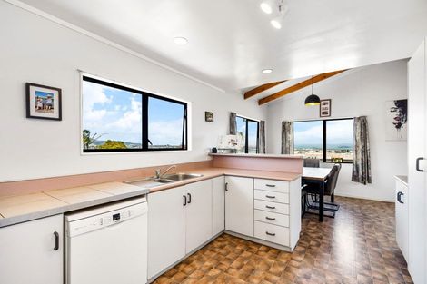 Photo of property in 24 Eureka Place, Parahaki, Whangarei, 0112