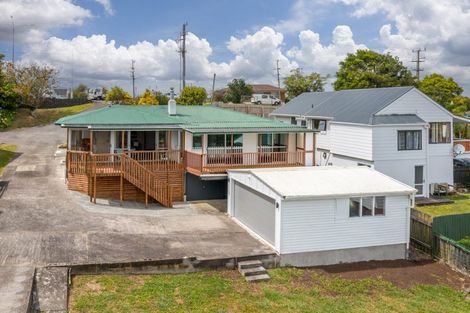 Photo of property in 454 Don Buck Road, Massey, Auckland, 0614