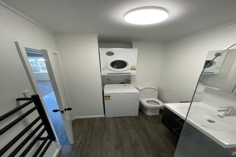 Photo of property in 4 Raroa Road, Kelburn, Wellington, 6012