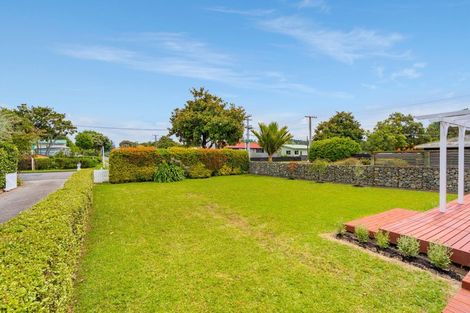 Photo of property in 23 Greenaway Road, Waikanae, 5036