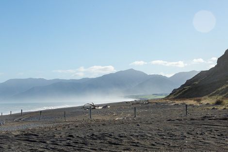 Photo of property in 67 Whangaimoana Beach Road, Whangaimoana, Pirinoa, 5772