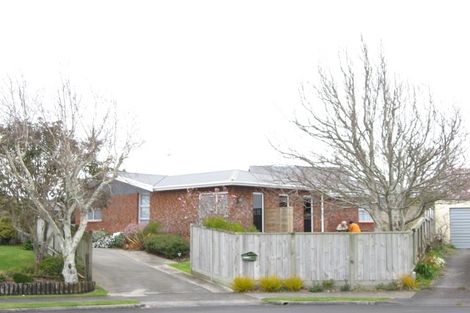 Photo of property in 9 Kennedy Place, Merrilands, New Plymouth, 4312