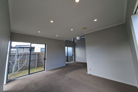 Photo of property in 5 Hirimate Place, Flat Bush, Auckland, 2019