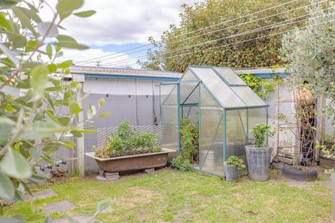 Photo of property in 74 Matai Street, Castlecliff, Whanganui, 4501