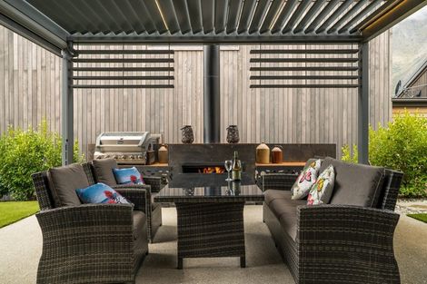 Photo of property in 35 Double Cone Road, Jacks Point, Queenstown, 9371