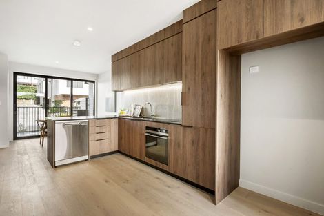 Photo of property in 9a Windlass Street, Long Bay, Auckland, 0630