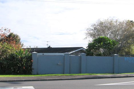 Photo of property in 62 Bleakhouse Road, Howick, Auckland, 2014