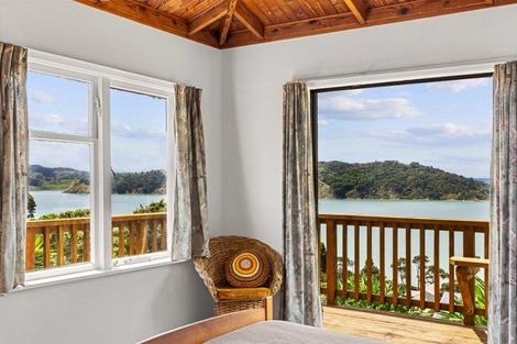 Photo of property in 92 Greenslade Road, Raglan, 3295