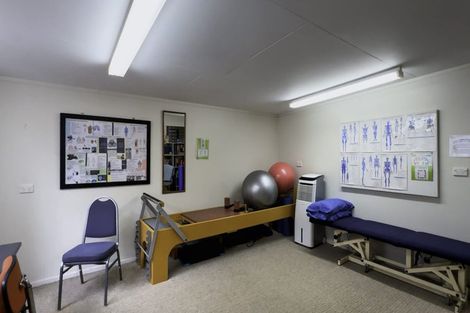 Photo of property in 251 Shakespeare Street, Leamington, Cambridge, 3432