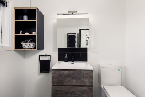 Photo of property in 48 Oxford Street, Waimate, 7924