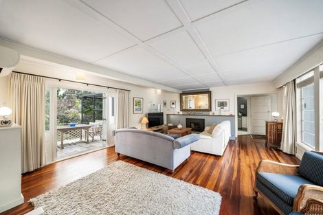 Photo of property in 21 Kopiko Road, Titirangi, Auckland, 0604