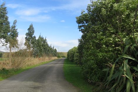 Photo of property in 210-218 Valley Views, Fitzherbert, Palmerston North, 4472