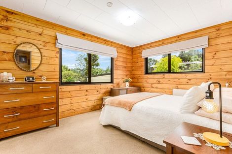 Photo of property in 17 Forest Road, Pinehaven, Upper Hutt, 5019