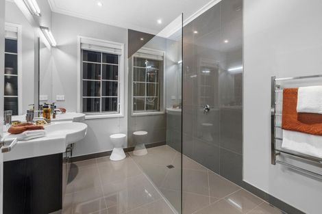 Photo of property in 9 Oak Lane, Coatesville, 0793