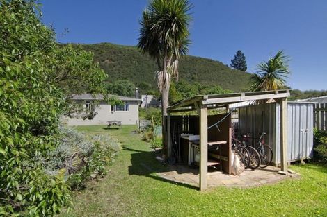 Photo of property in 147 Branxholm Street, Roxburgh, 9500
