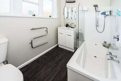 Photo of property in 4 Jellicoe Place, Solway, Masterton, 5810