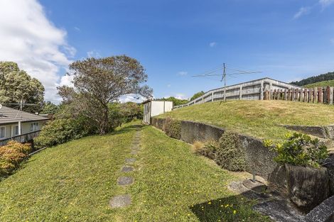 Photo of property in 4 Hillary Street, Tawa, Wellington, 5028