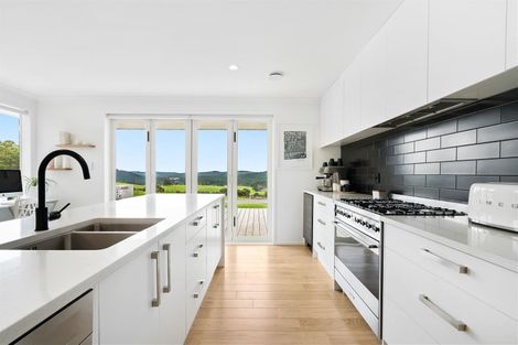 Photo of property in 110 Zanders Road, Helensville, Waimauku, 0882