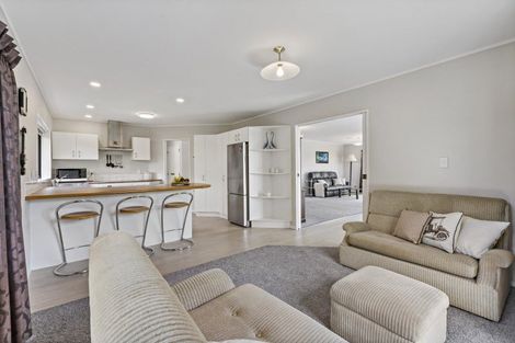 Photo of property in 87 Glenvar Road, Torbay, Auckland, 0630