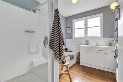 Photo of property in 58 Regan Street, Stratford, 4332