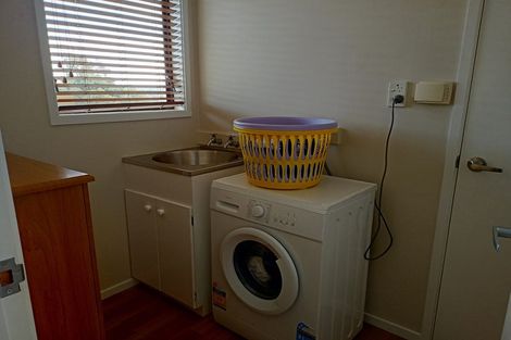 Photo of property in 137 Bradbury Road, Botany Downs, Auckland, 2010