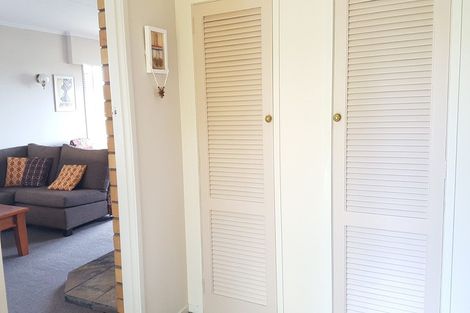 Photo of property in 14 Bruce Road, Glenfield, Auckland, 0629