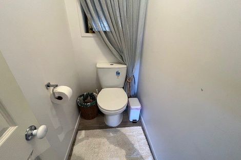 Photo of property in 32 Jillteresa Crescent, Half Moon Bay, Auckland, 2012