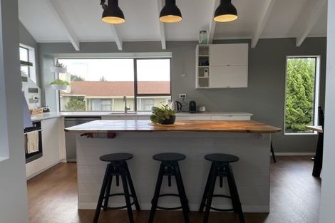 Photo of property in 57 Waterloo Crescent, Hokowhitu, Palmerston North, 4410