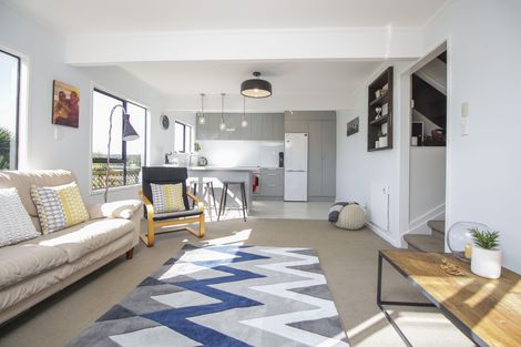 Photo of property in 181 Woodlands Park Road, Titirangi, Auckland, 0604