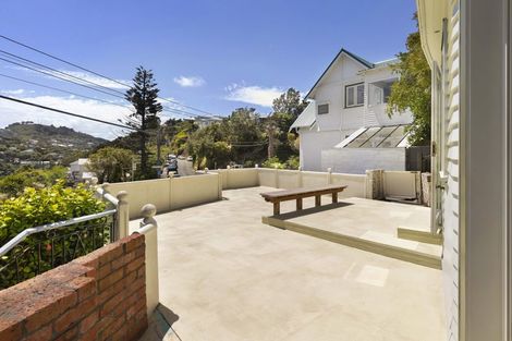 Photo of property in 42 Raroa Road, Kelburn, Wellington, 6012