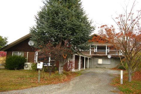 Photo of property in 18 Preston Drive, Arrowtown, 9302