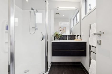 Photo of property in 12 Stockyard Crescent, Pukekohe, 2120