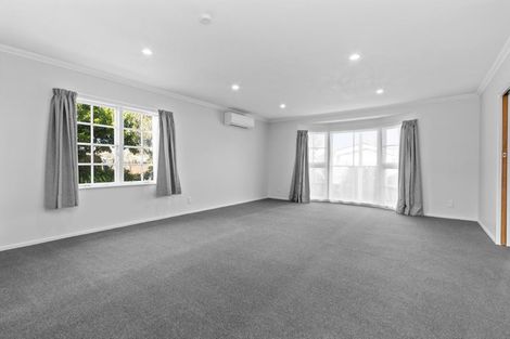 Photo of property in 3 Mclaren Place, Chedworth, Hamilton, 3210